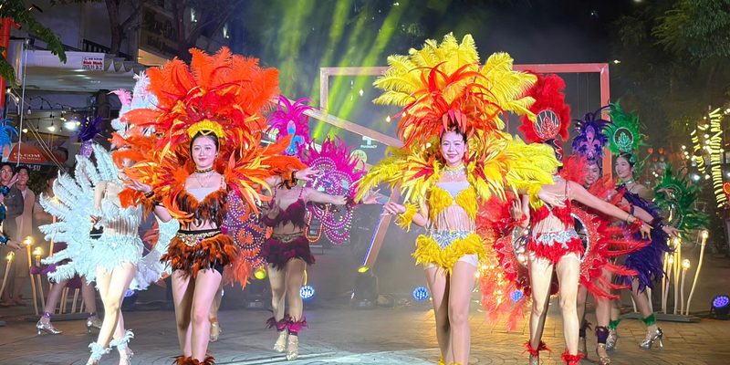 Phố du lịch An Thượng gần biển Mỹ Khê, Đà Nẵng