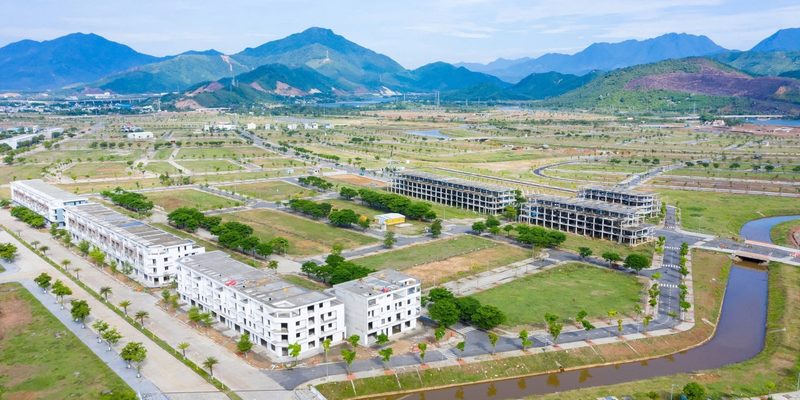 Khu vực phía Tây Bắc Đà Nẵng hướng cảng Liên Chiểu